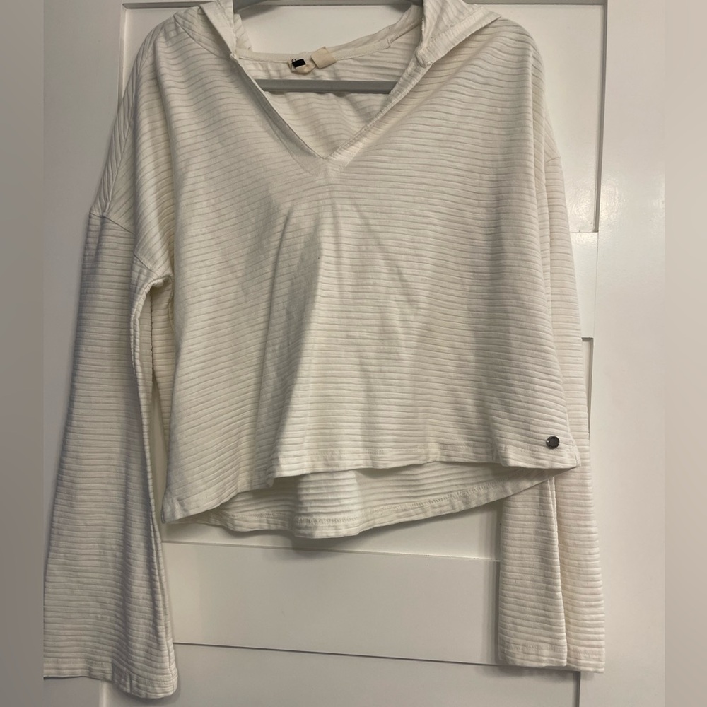 Roxy long sleeve hooded shirt